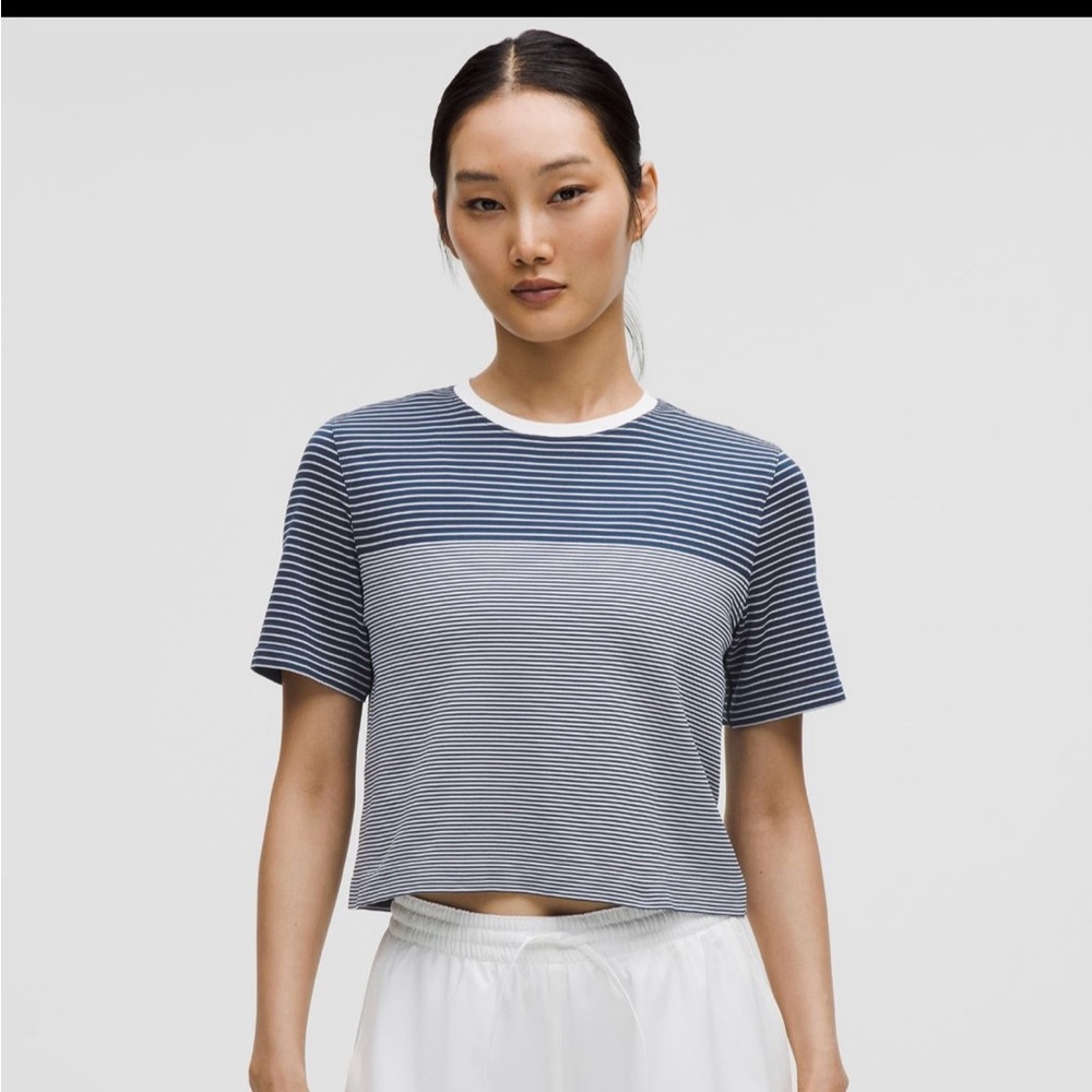 Lululemon Bundle Seamless Classic-Fit Mariner Stripe Tees, NWT size Small - Picture 2 of 5